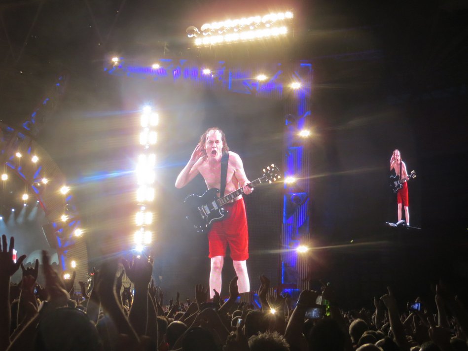 acdc_wembley_family_2015-07-04 22-06-39